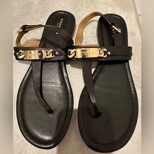Coach | Size 8 | T-strap sandle